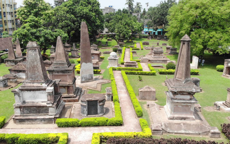 ওলন্দাজ কবরস্থান - Dutch cemetry