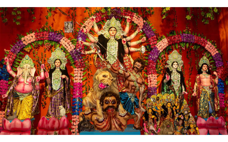 বাংলায় বারোয়ারি দুর্গাপুজো